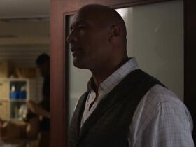 Алеа Фигуроа голая – Футболисты s02e08 (2016) #3