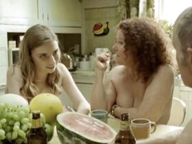 Синди Уэддингхэм голая, Майя Александра голая, Морин Шерлок голая – Уилфред s02e02-05 (2010) #3