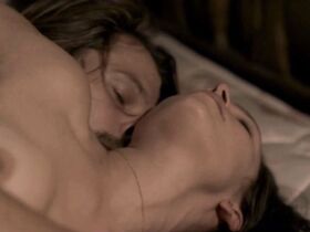 Джоди Бальфур голая – Наемник Куорри s01e05 (2016) #2