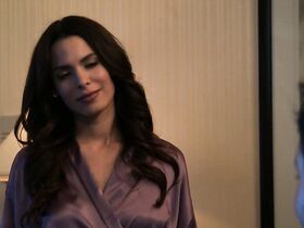 Надин Веласкес голая – Лига s04e08 (2012) #2