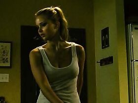 Дженнифер Лоуренс секси – Дом в конце улицы (2012)