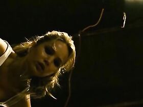 Дженнифер Лоуренс секси – Дом в конце улицы (2012) #2