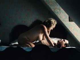 Дженнифер Пейдж голая – Мастер (2012) #2