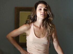 Кери Рассел секси – Мрачные небеса (2013)