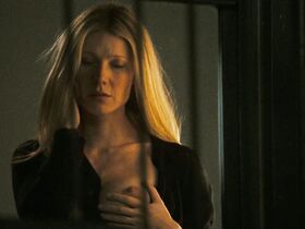 Гвинет Пэлтроу голая – Любовники (2009) #3