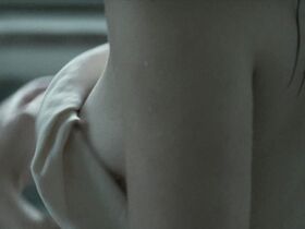 Ребекка Холл голая – Экстрасенс (2011) #2