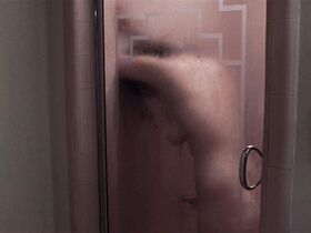 Лаура Рэмси голая – Улица (2011)