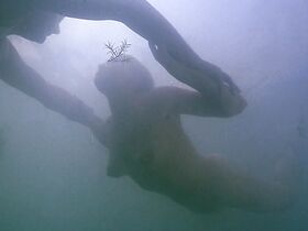 Кейт Уинслет голая – Айрис (2001) #2