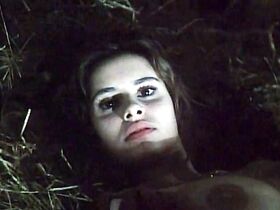 Дебора Каприольо голая – Маска демона (1989)
