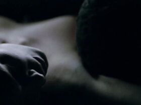 Джинн Трипплхорн голая – Совершенный мужчина (2013)