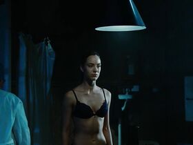 Софья Ская секси – Белый лебедь (2013) #3