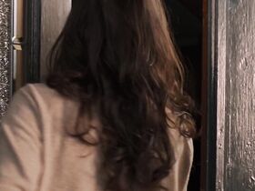 Джессика Бил секси, Кая Скоделарио секси – Эмануэль и правда о рыбах (2013) #2