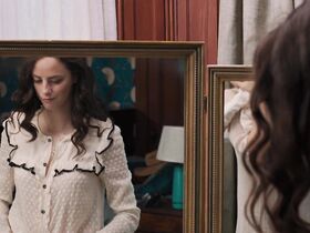 Джессика Бил секси, Кая Скоделарио секси – Эмануэль и правда о рыбах (2013) #56