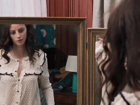 Джессика Бил секси, Кая Скоделарио секси – Эмануэль и правда о рыбах (2013) #58