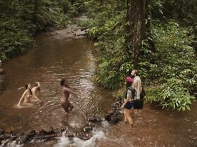 Вимала Понс голая – Закон джунглей (2016) #2