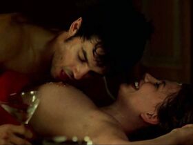 Мириам Джованелли голая – Секс, вечеринки и ложь (2009)