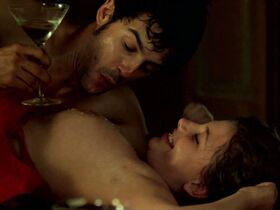 Мириам Джованелли голая – Секс, вечеринки и ложь (2009) #3