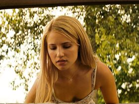 Дианна Агрон секси – Семья (2013)