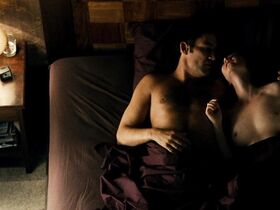 Карис ван Хаутен голая – Пожиратели (2011) #3