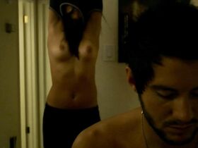 Сара Ох голая – Склеп (2009) #2