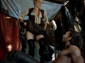 Ханна Нью голая, Джессика Паркер Кеннеди голая – Чёрные паруса s01e03 (2014) #2