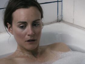Тейлор Шиллинг голая – Останься (2013)