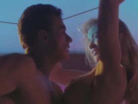 Алонна Шоу голая – Двойной удар (1991) #2