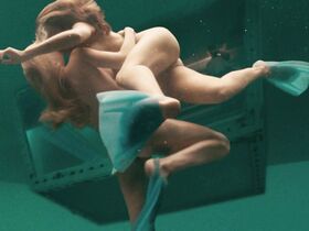 Келли Брук голая – Пираньи 3D (2010) #3