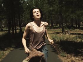 Хлоя Севиньи голая, Джена Мэлоун секси – Ожидание (2013) #2
