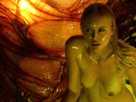 Хелена Мэттссон голая – Особь: Пробуждение (2007)
