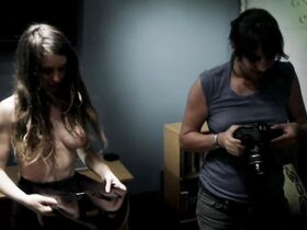 София Такал голая, Кэролайн Уайт голая – 24 разоблачения (2013) #2