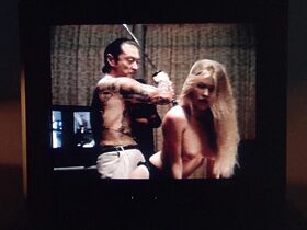 Рене Гриффин голая – Разборки в маленьком Токио (1991) #2