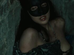 Изабель Аджани голая – Королева Марго (1994) #2