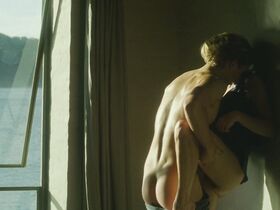Наоми Уоттс секси, Робин Райт голая – Тайное влечение (2013) #3