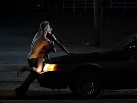 Каролина Выдра голая – Настоящая кровь s07e01 (2014) #2