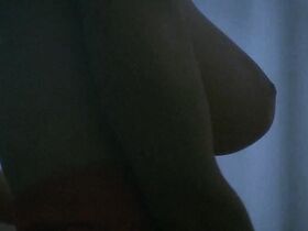 Зои Триллинг голая, Лесли Дин голая – Служить и защищать (1992) #3