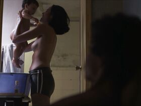 Саманта Кастильо голая – Плохая прическа (2013) #6