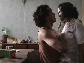 Саманта Кастильо голая – Плохая прическа (2013) #7