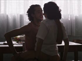 Саманта Кастильо голая – Плохая прическа (2013) #9