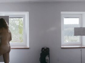 Дженовефа Бокова голая – Moments (2018)