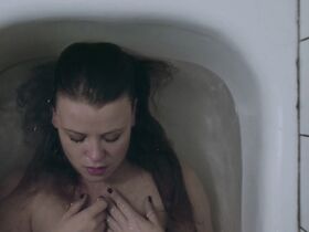 Дженовефа Бокова голая – Moments (2018) #9