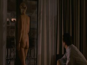 Элен де Фужроль голая – Невинная ложь (2009)