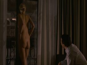 Элен де Фужроль голая – Невинная ложь (2009) #3