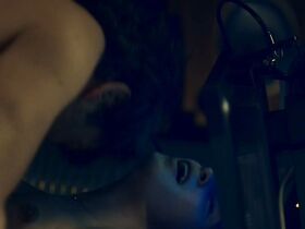 Виктория Шульц голая – Электрическая девушка (2019) #2