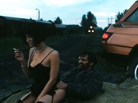 Паулина Млынарская голая, Малгожата Островска голая – Вирус (1996) #4