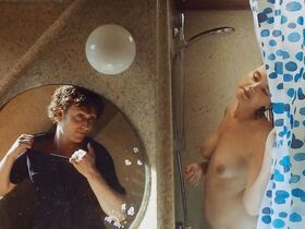 Розмари Мосбек голая, Йозефин Парк секси – По-собачьи s02e01 (2019)