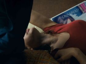 Софи Марсо секси – Мадам Миллс, идеальная соседка (2018) #6