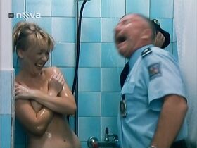 Петра Мартинцова голая – Жил-был полицейский III – Майор Майснер и танцующий змей (1999) #6