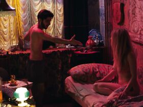 Патрисия Долл голая – 4 квартала s03e03 (2019) #6