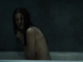 Фрида Шоу голая – Продажа Изобель (2018) #19